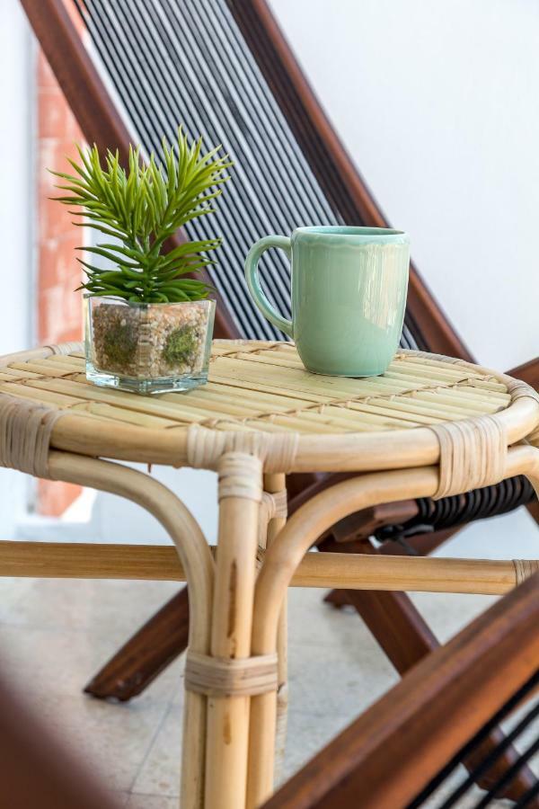 Renovated Sunny Apartment With Amazing Sunset Balcony , By Timecooler Lisboa Dış mekan fotoğraf
